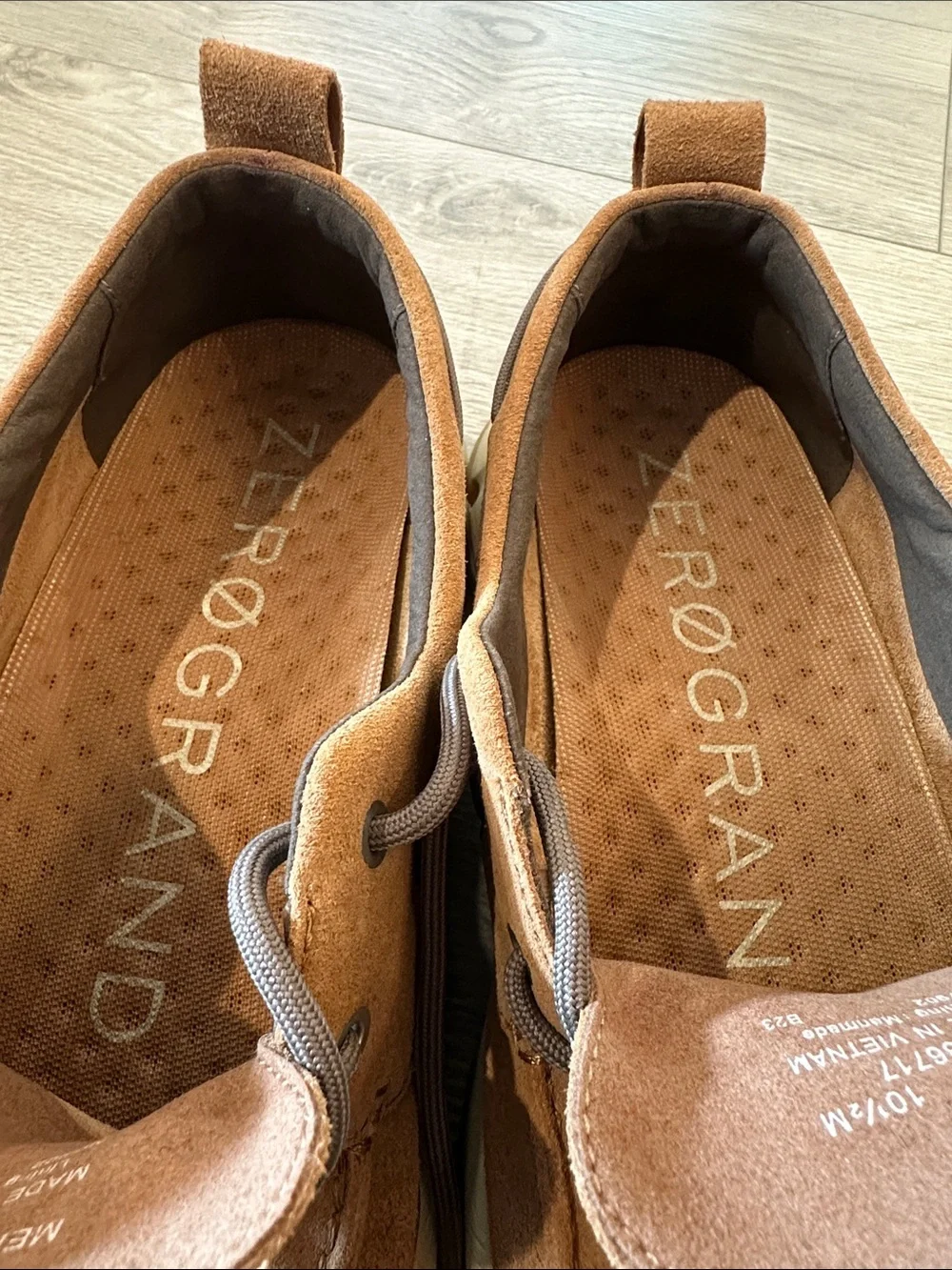 Men's Cole Haan Casual Suede Lace-Up Shoes in Chestnut Brown, size 10.5
